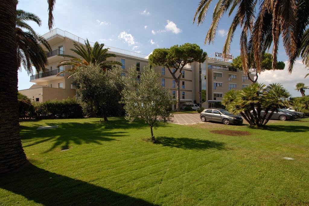 Grand Hotel L'Approdo Terracina Dış mekan fotoğraf