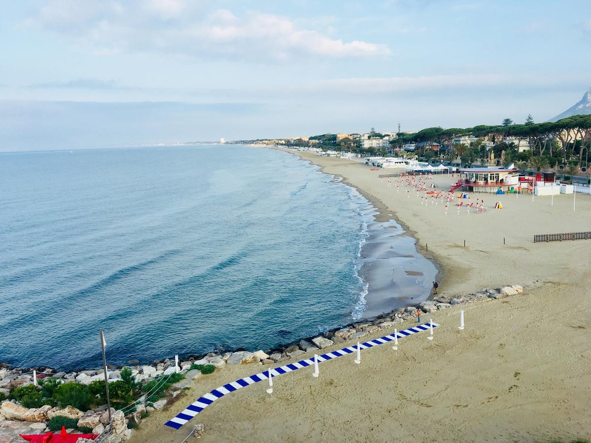 Grand Hotel L'Approdo Terracina Dış mekan fotoğraf